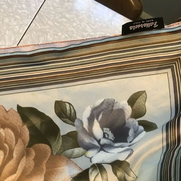 vintage large fattorseta scarf made in italy floral pastels 35X34 inches read - Picture 3 of 8